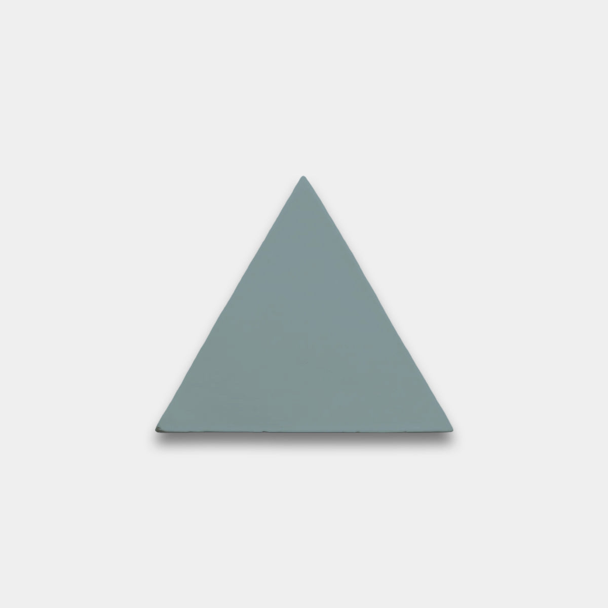 4401-Solid Triangle