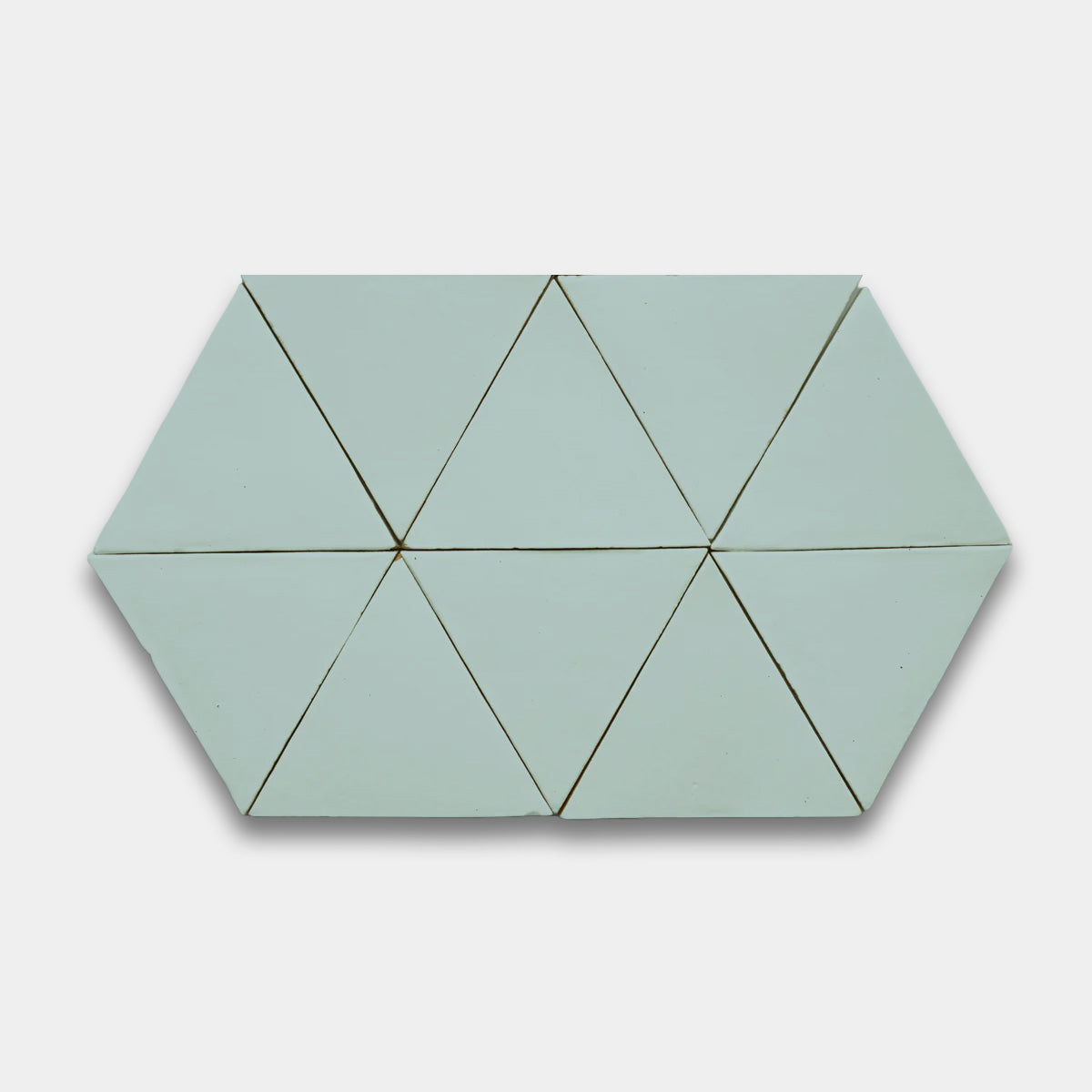 4402-Solid Triangle