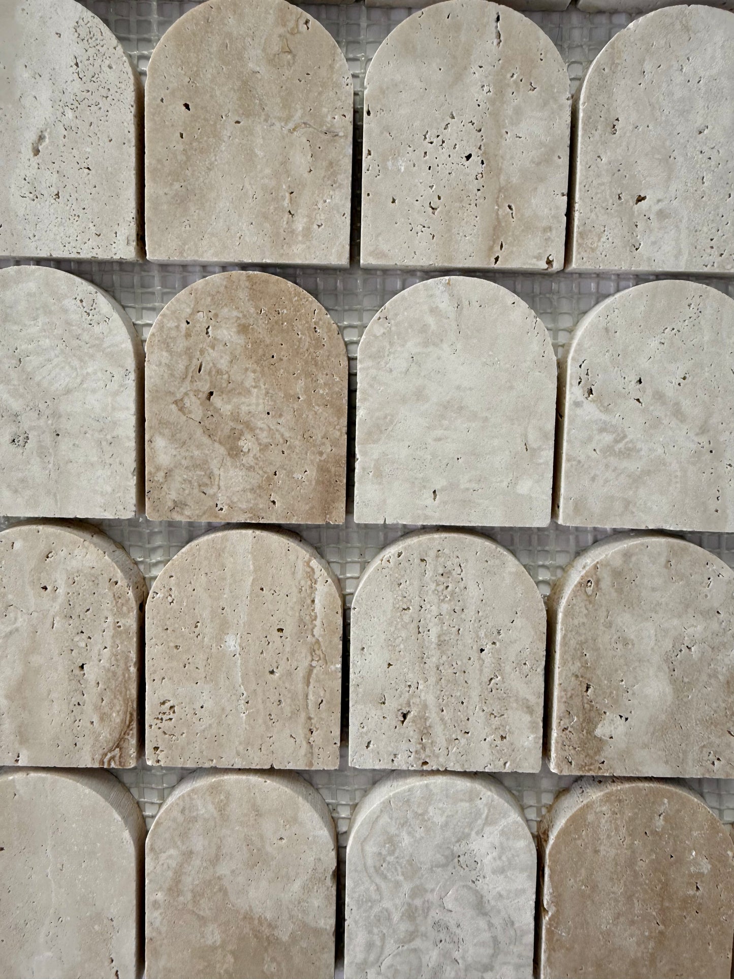 Scarpa I Travertine Arch Mosaic Marble Mesh
