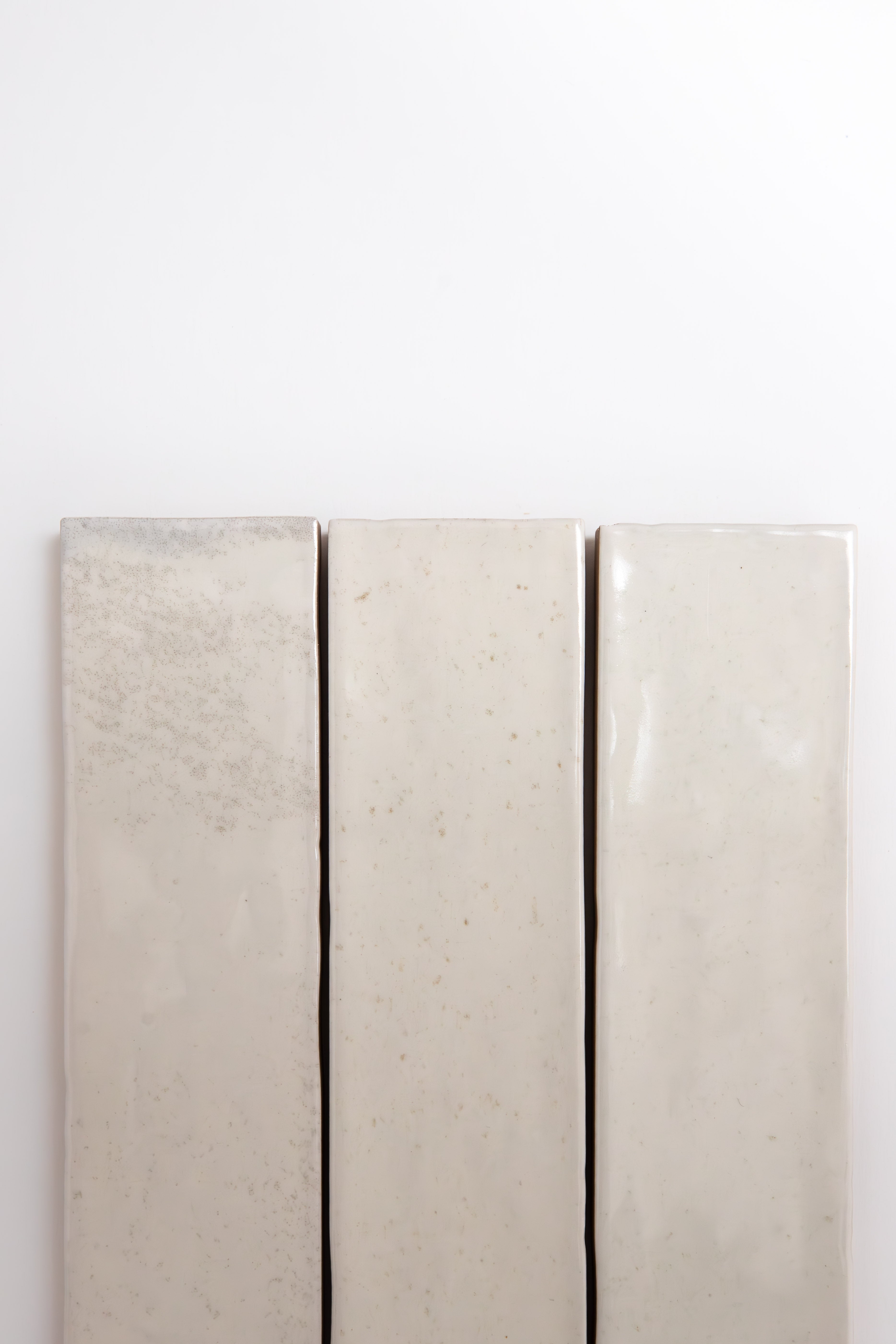 Cottage Ivy Snowshill White 2x10 Glossy