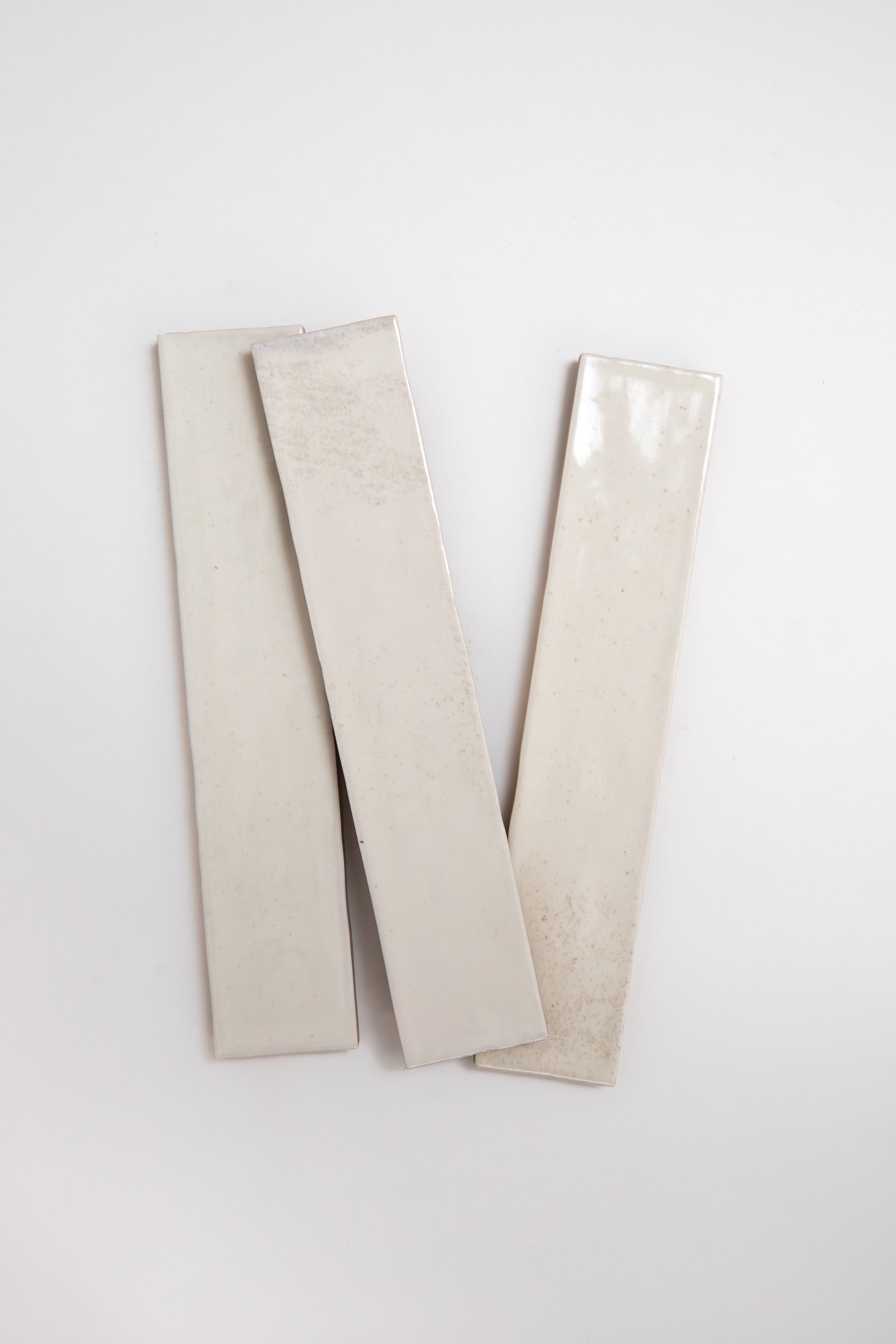 Cottage Ivy Snowshill White 2x10 Glossy