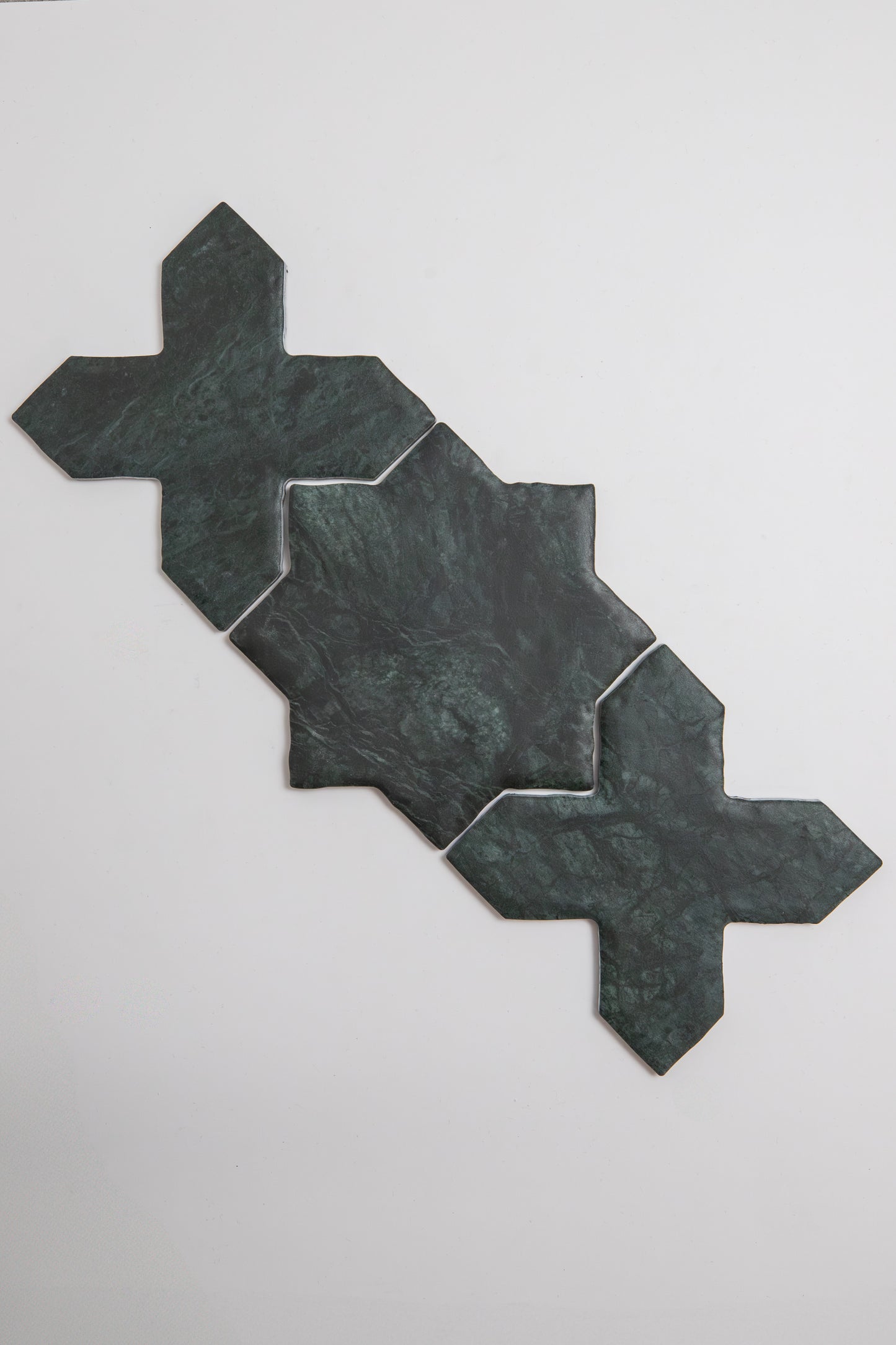 Verde Tia Cross-Star, Sample