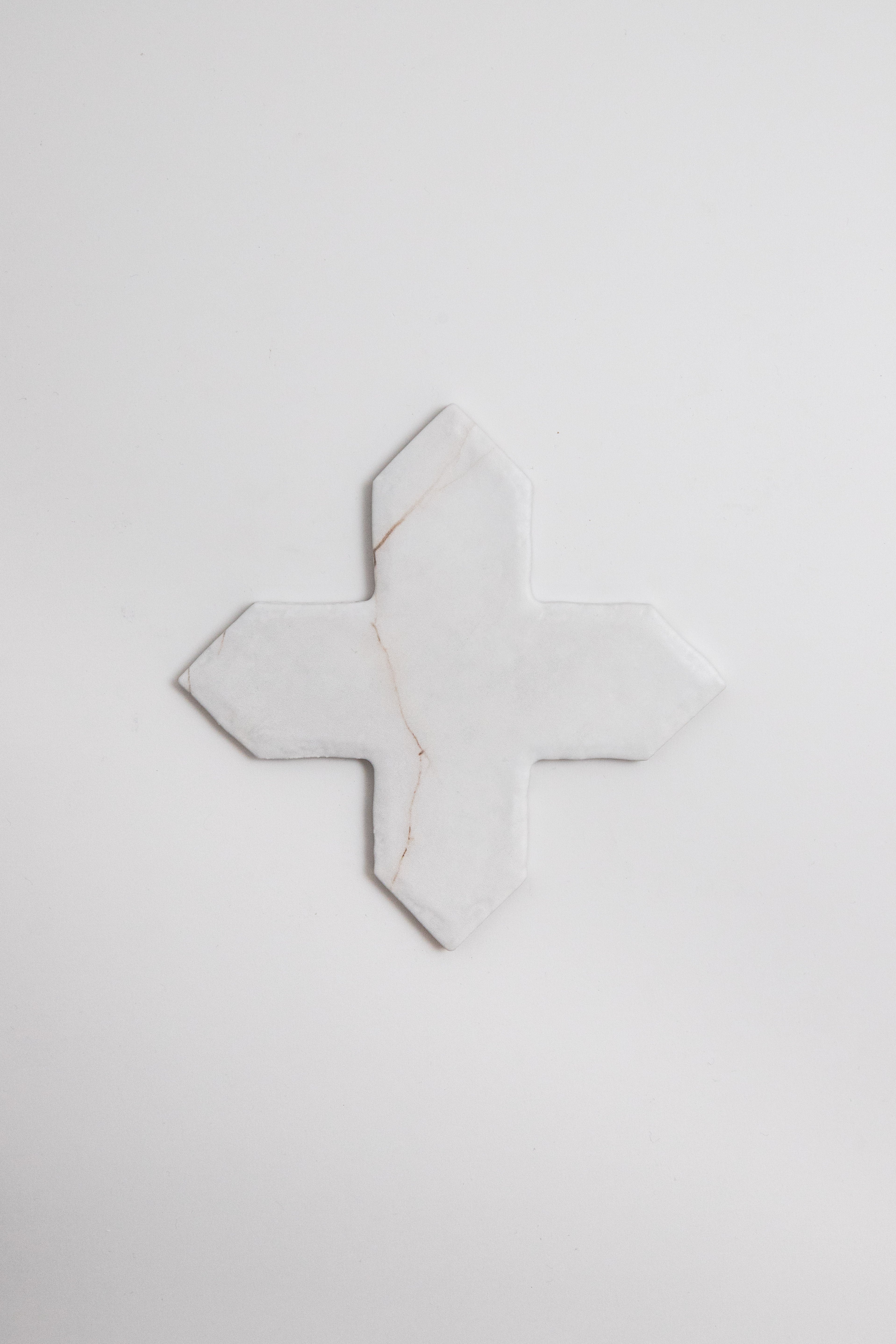 Tosca Calacatta Soft Cross-Star tile