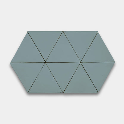 4401-Solid Triangle