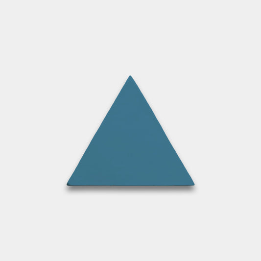 4413-Solid Triangle
