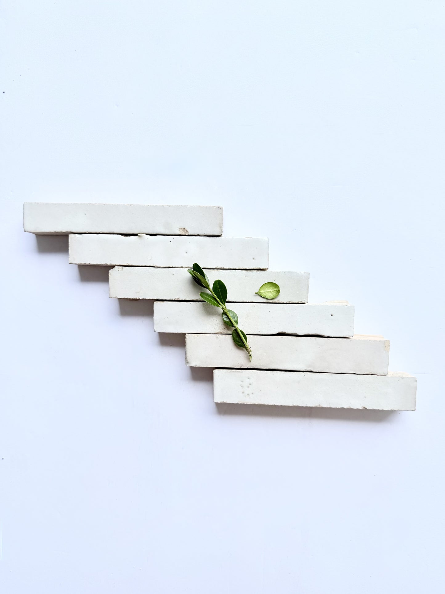 Slim Glazed Frost (5½"x⅞")