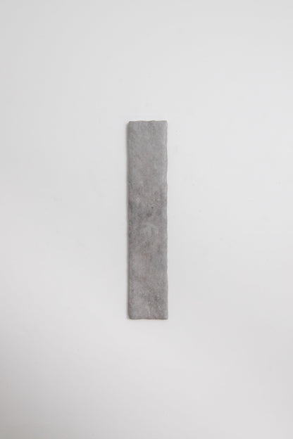 A single Bardiglio sample tile by Tosca stands vertically on a plain white background.