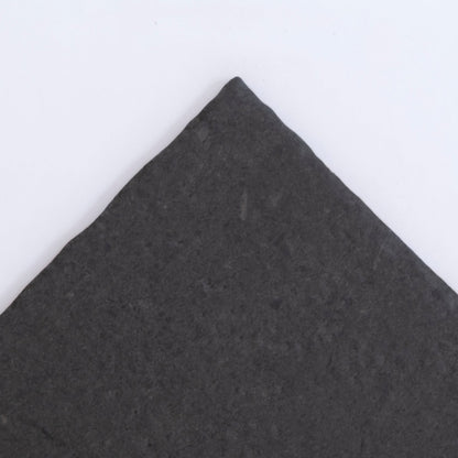 Black R11, Sample