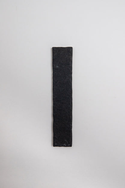 Black R11, Sample