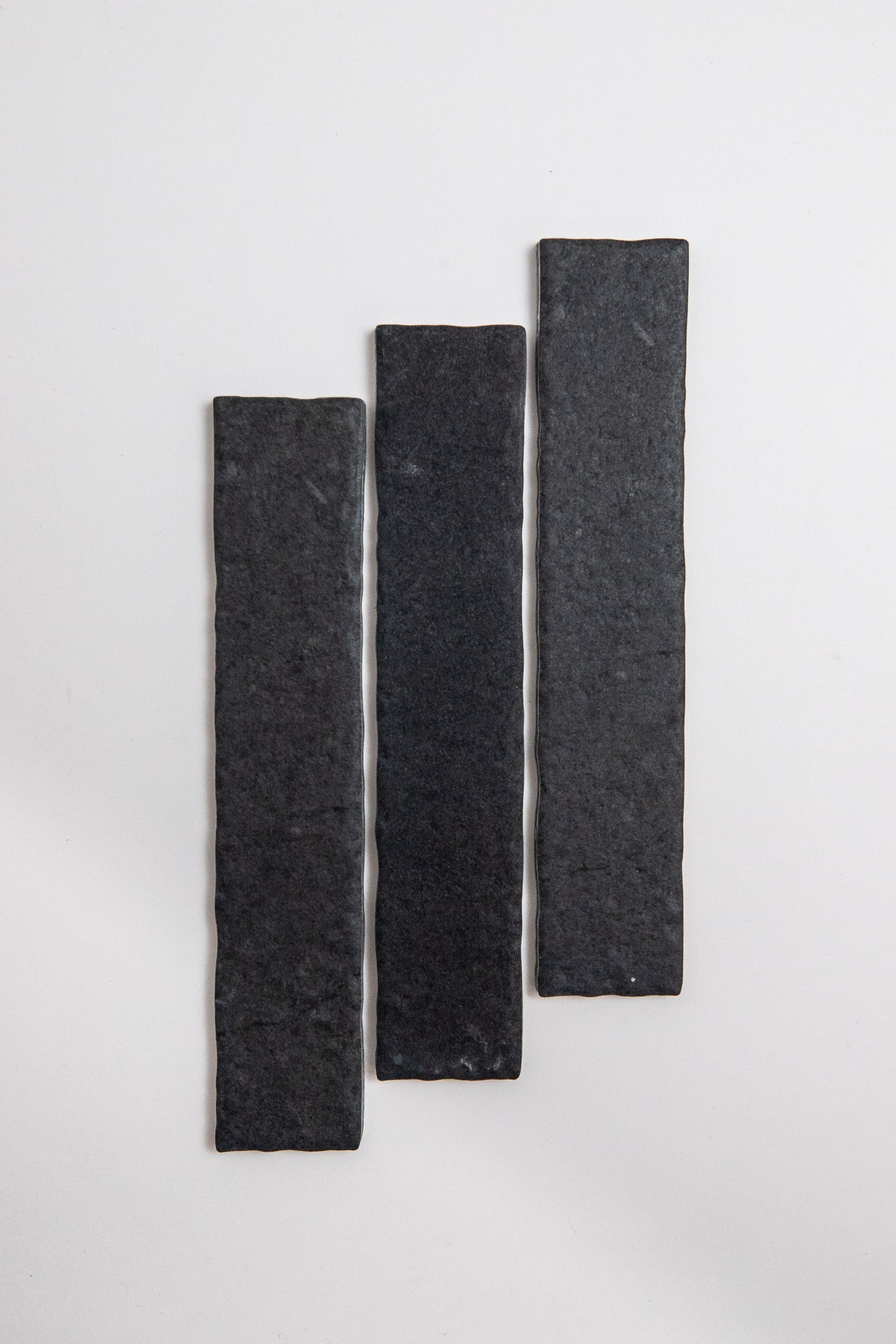 Black R11, Sample