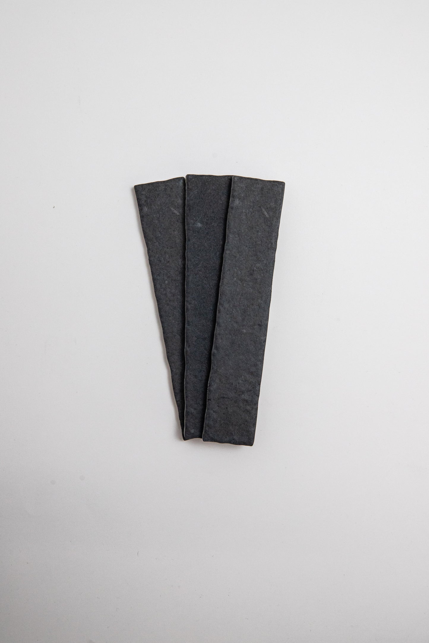 Black R11, Sample