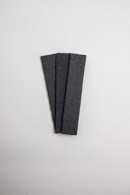Black R11, Sample