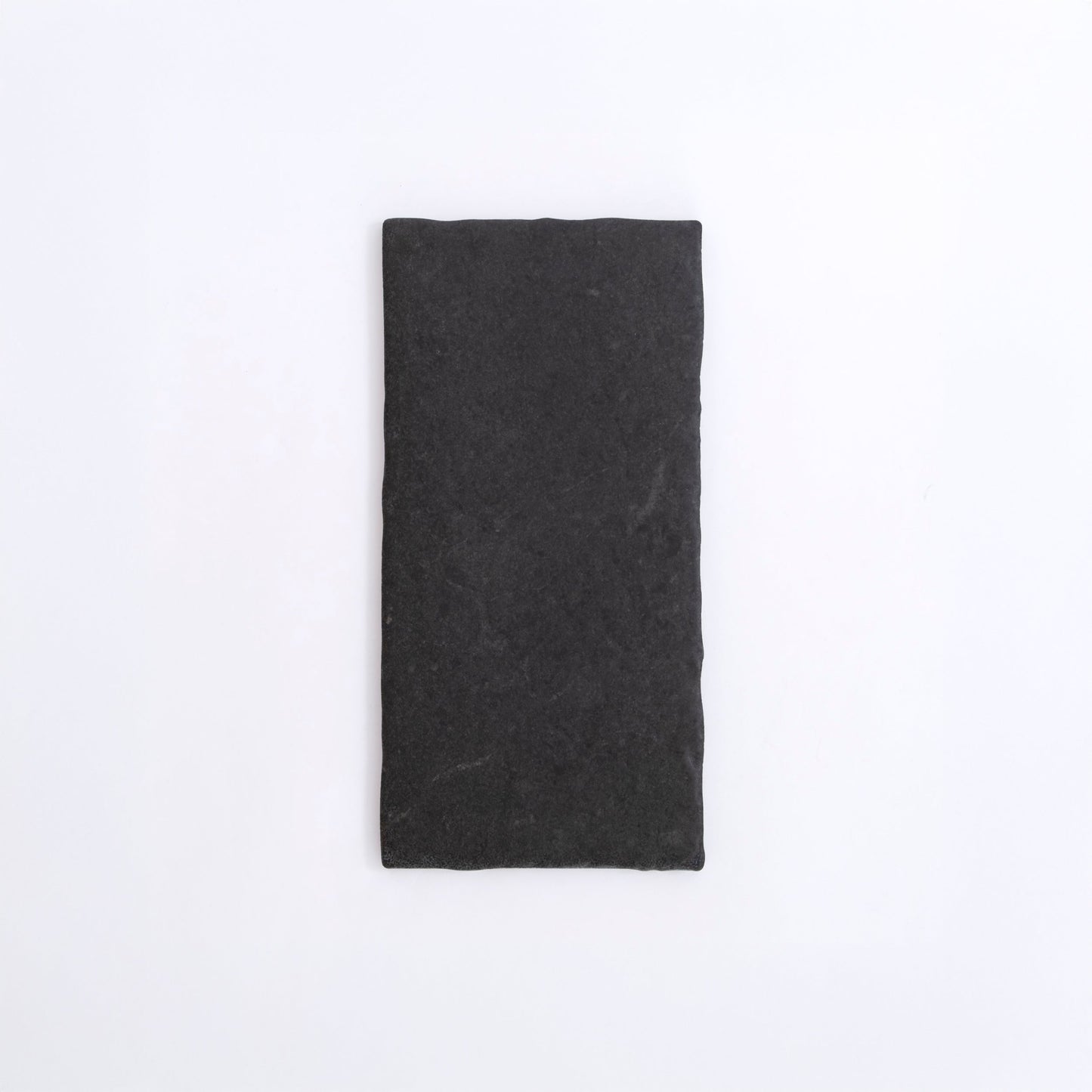 Black R11, Sample