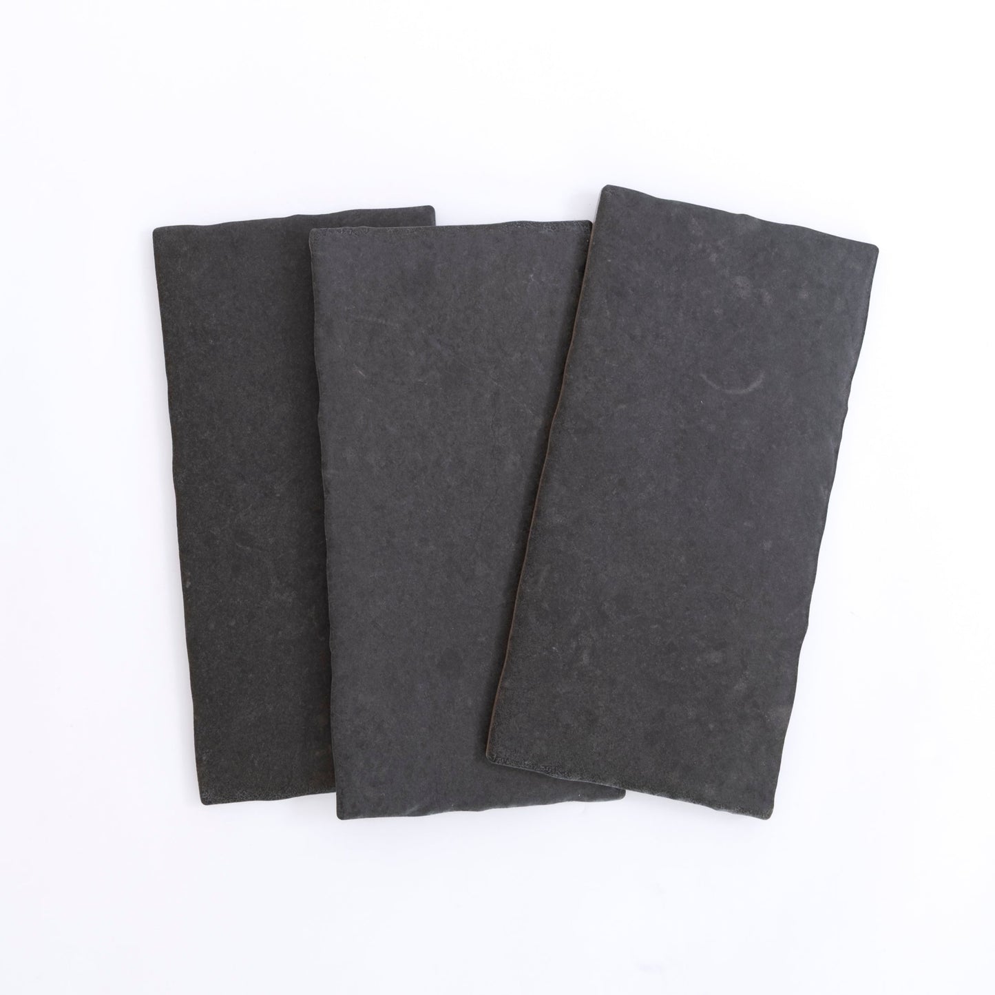 Black R11, Sample