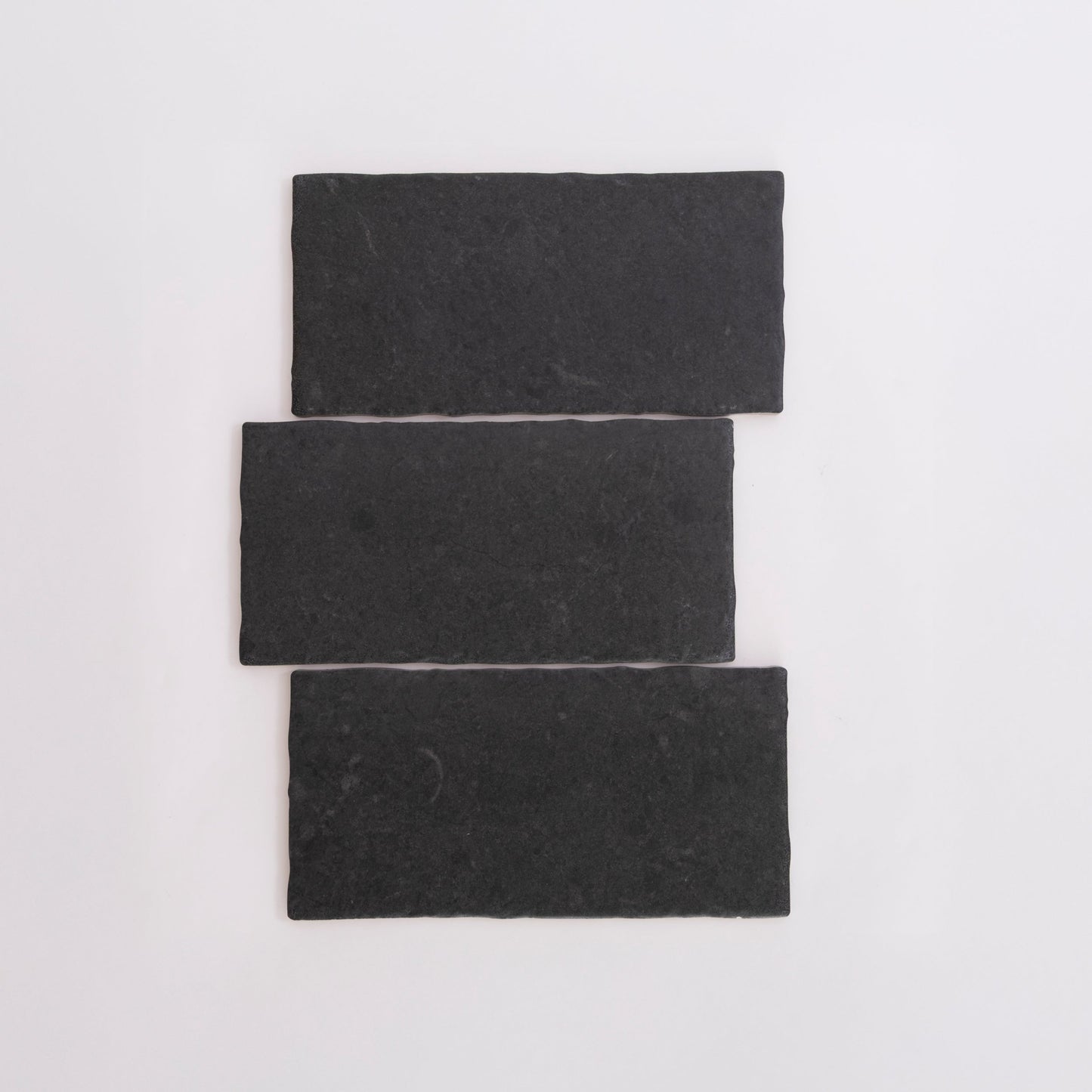 Black R11, Sample