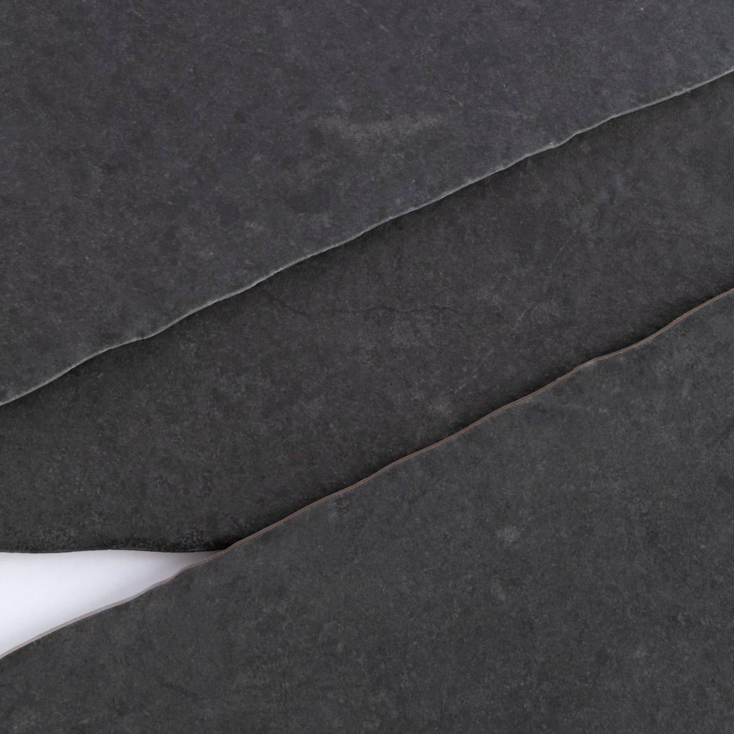 Black R11, Sample
