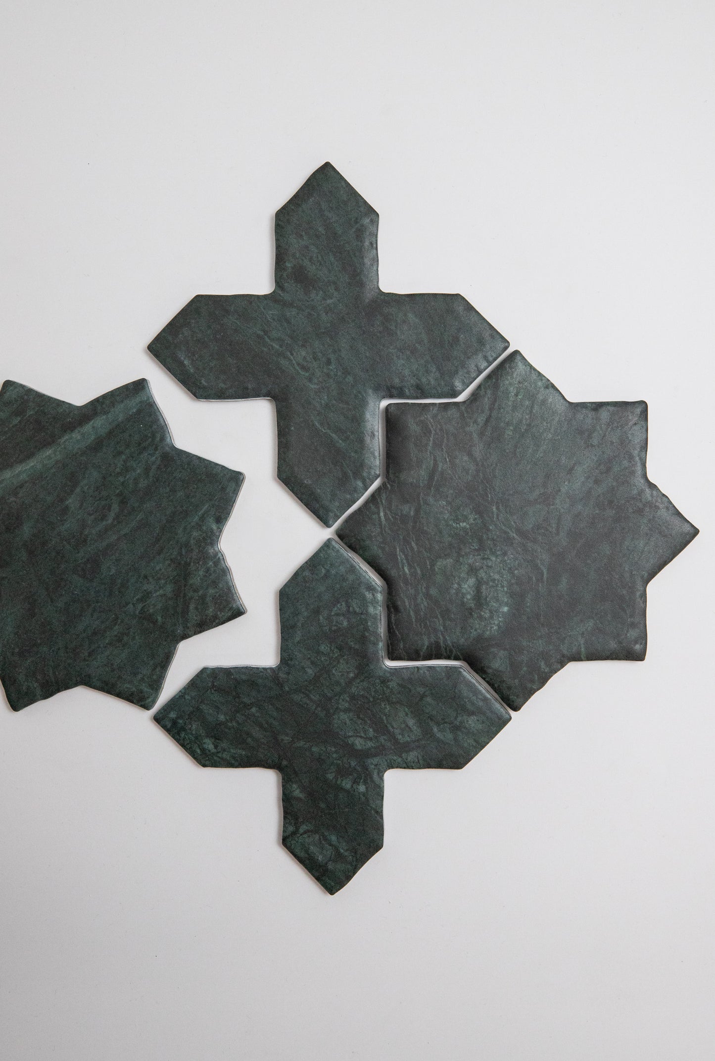 Verde Tia Cross-Star, Sample