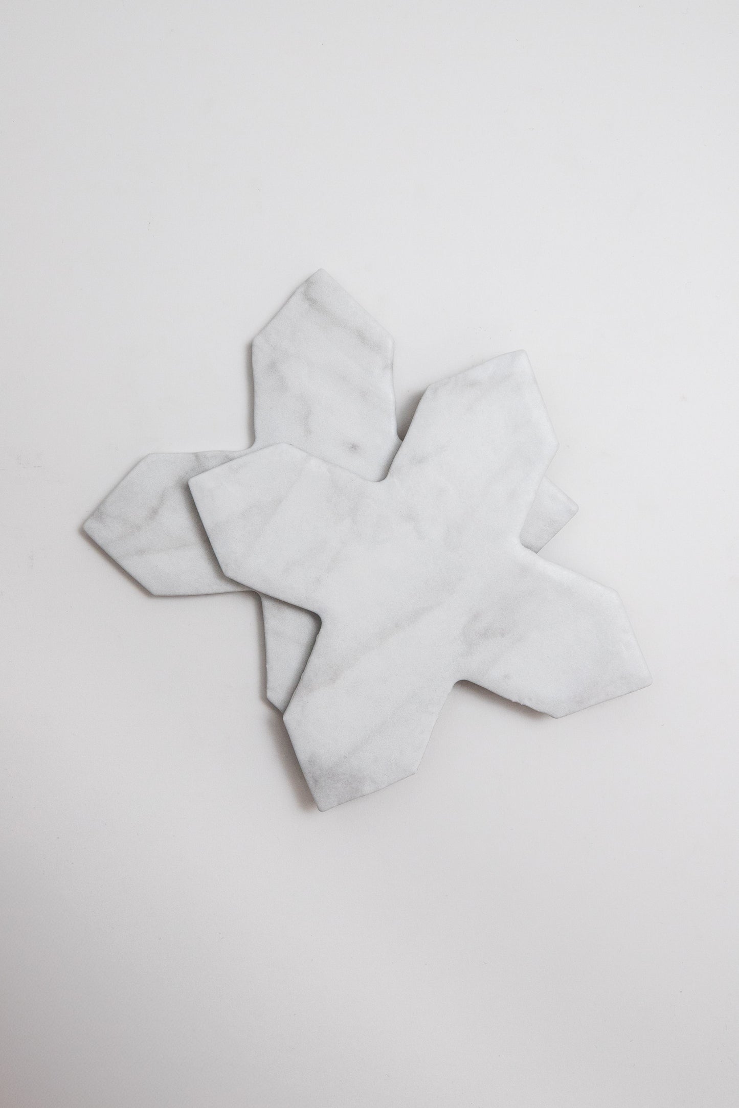 White Carrara Cross-Star, Sample