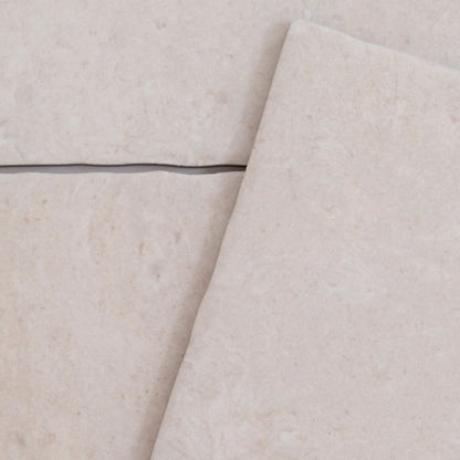 Ivory R11, Sample