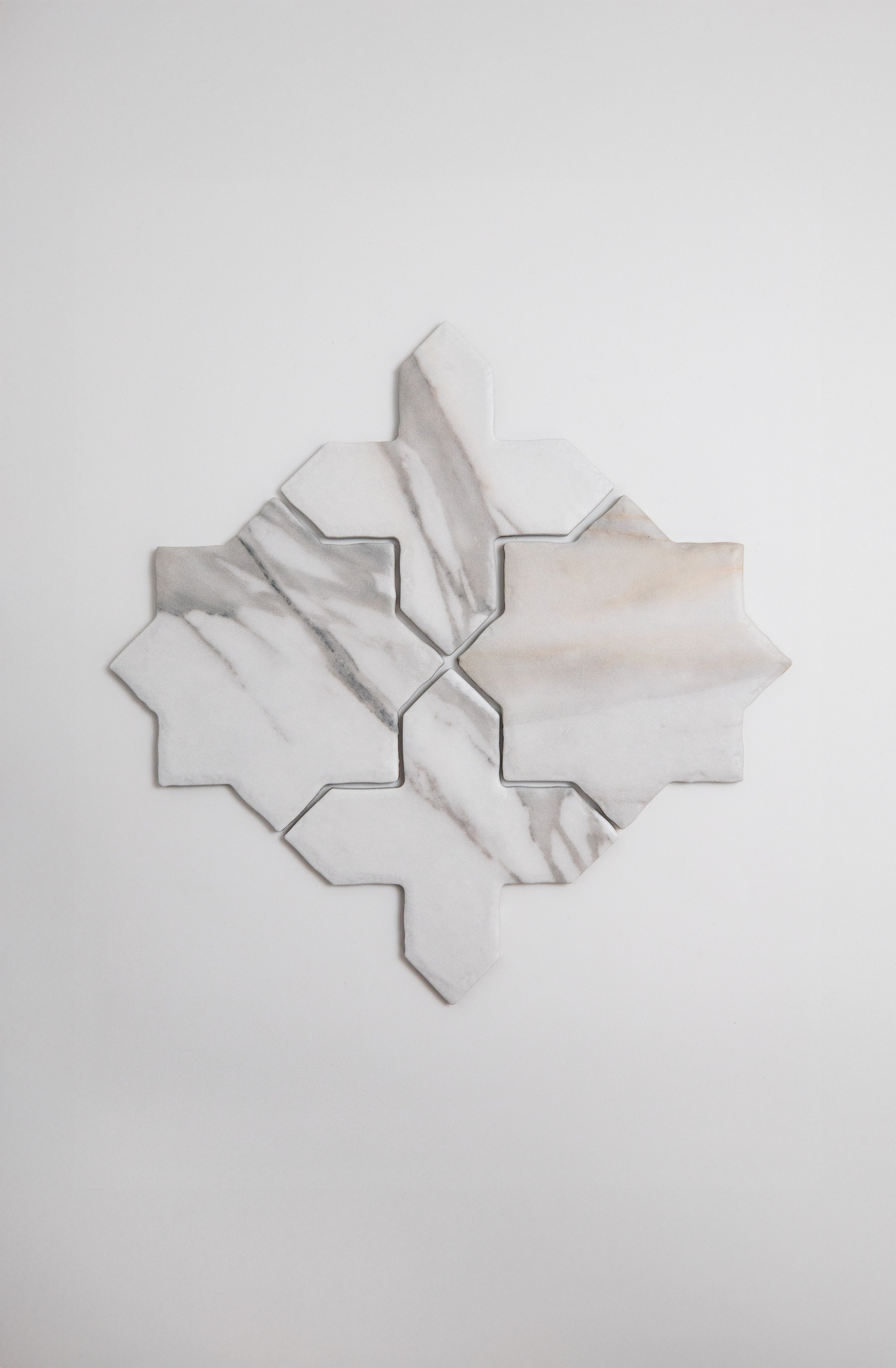 Tosca Calacatta Gold Cross-Star tile