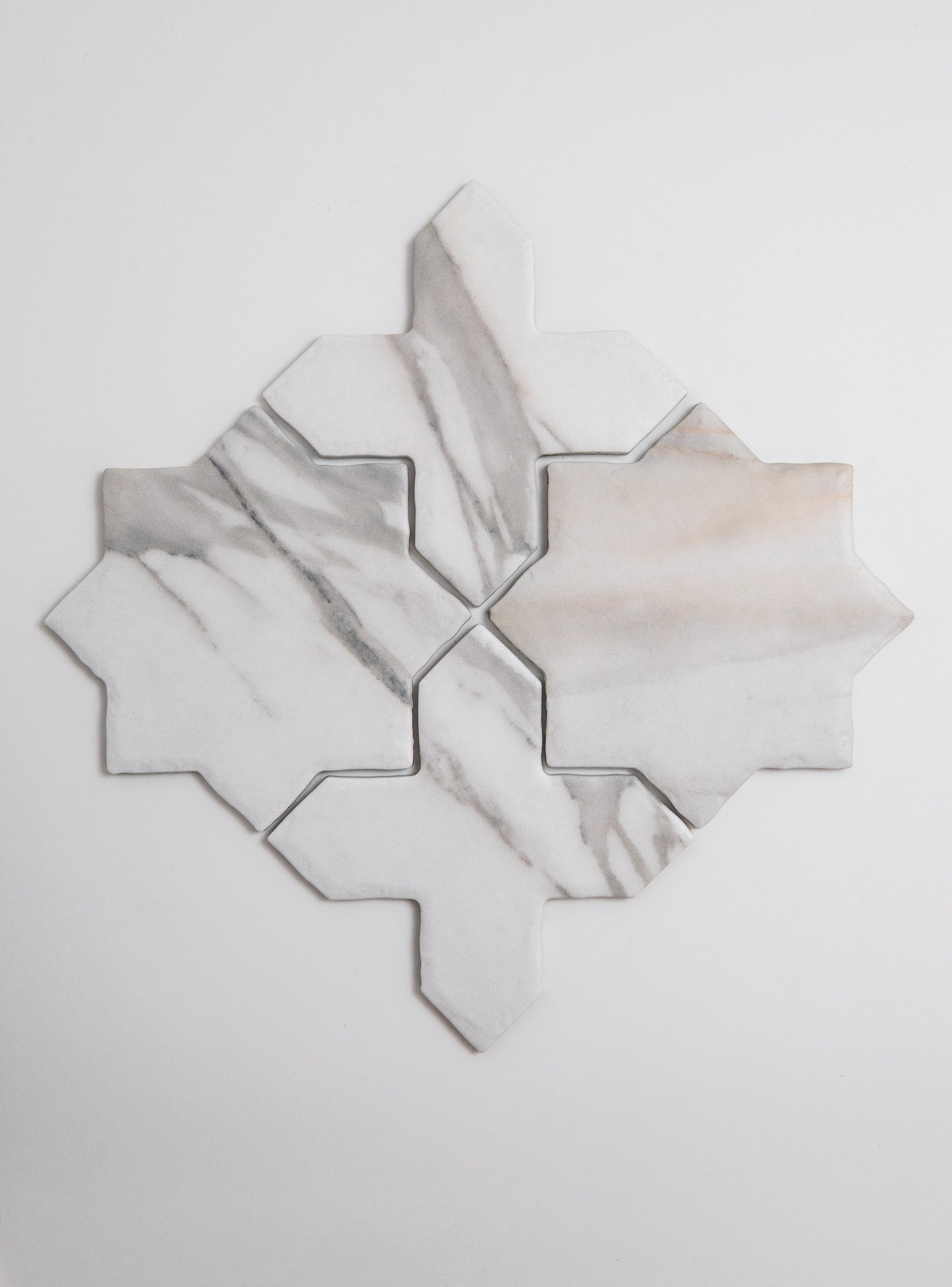 Tosca Calacatta Gold Cross-Star tile