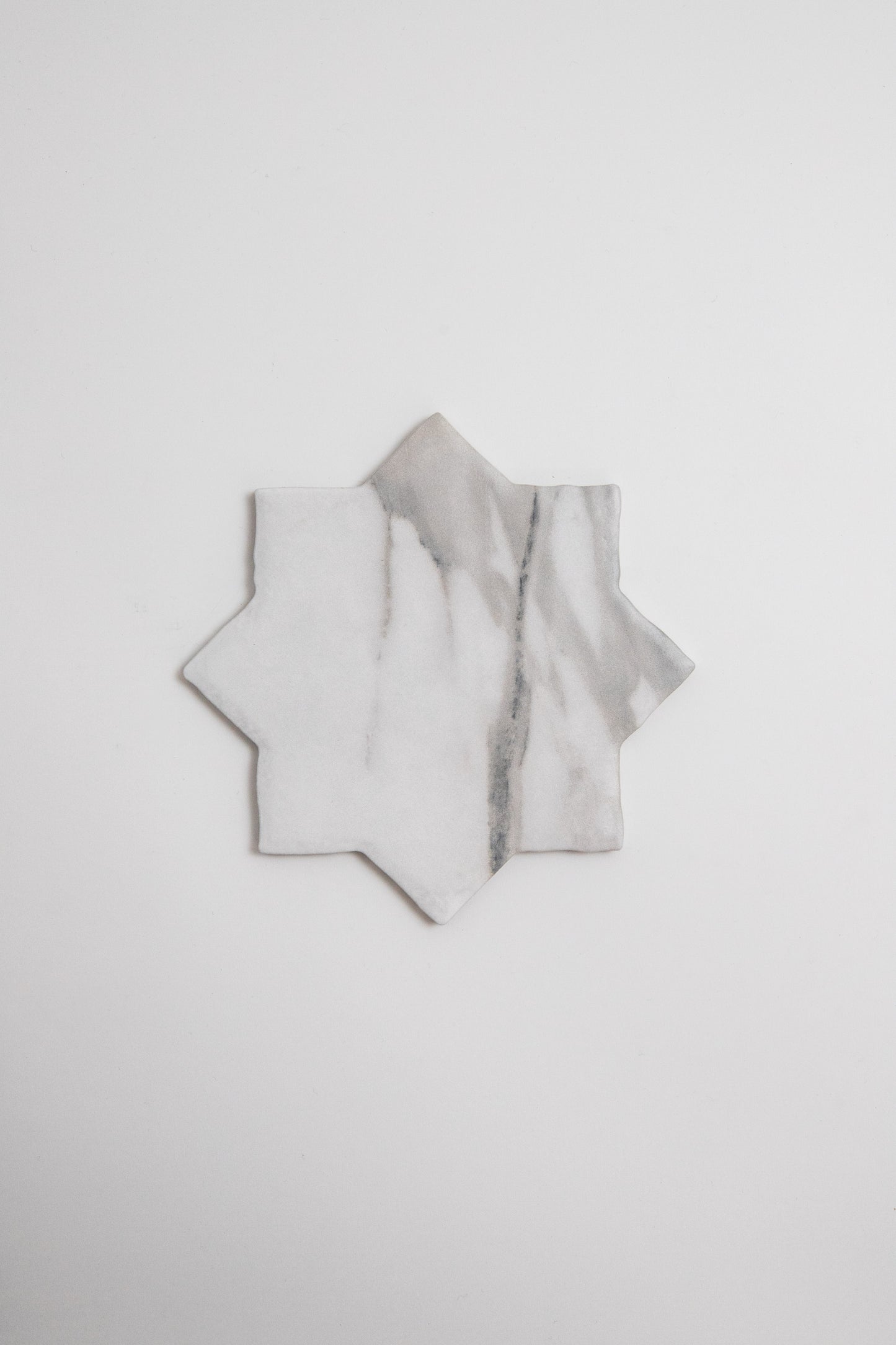 Tosca Calacatta Gold Cross-Star tile
