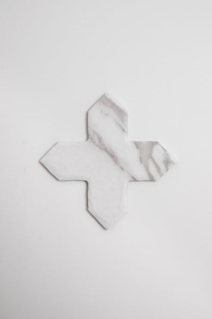 Tosca Calacatta Gold Cross-Star tile