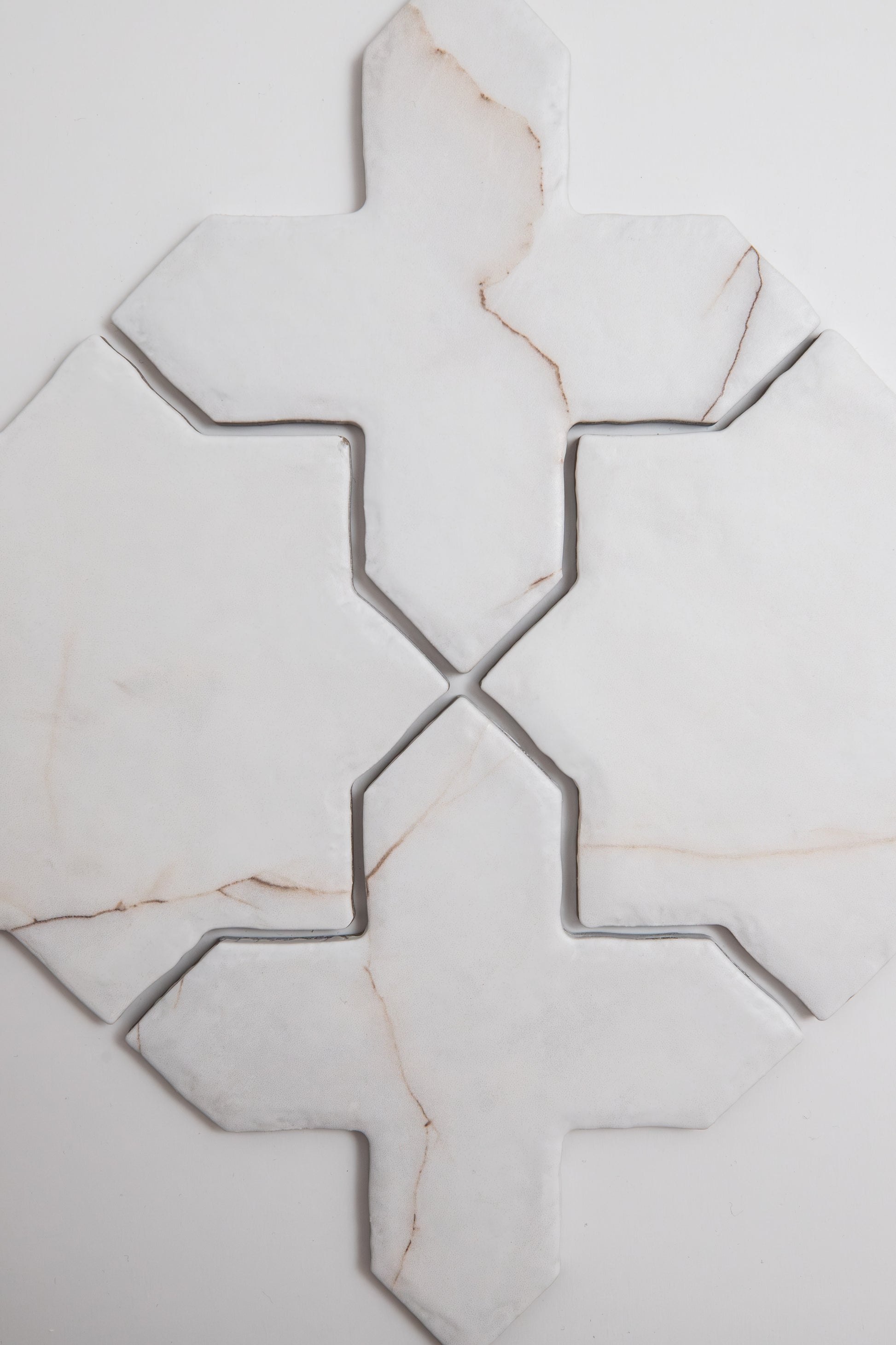 Tosca Calacatta Soft Cross-Star tile