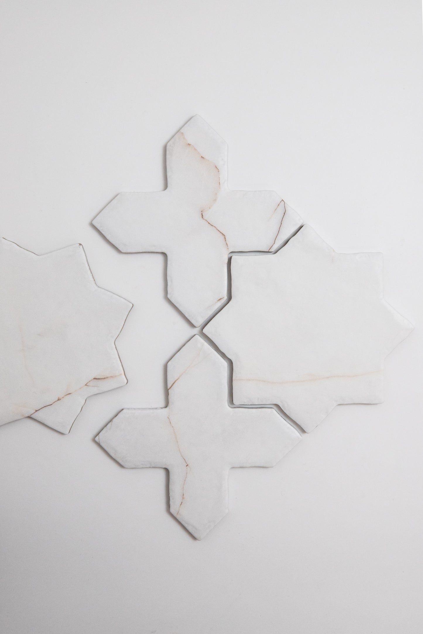 Tosca Calacatta Soft Cross-Star tile