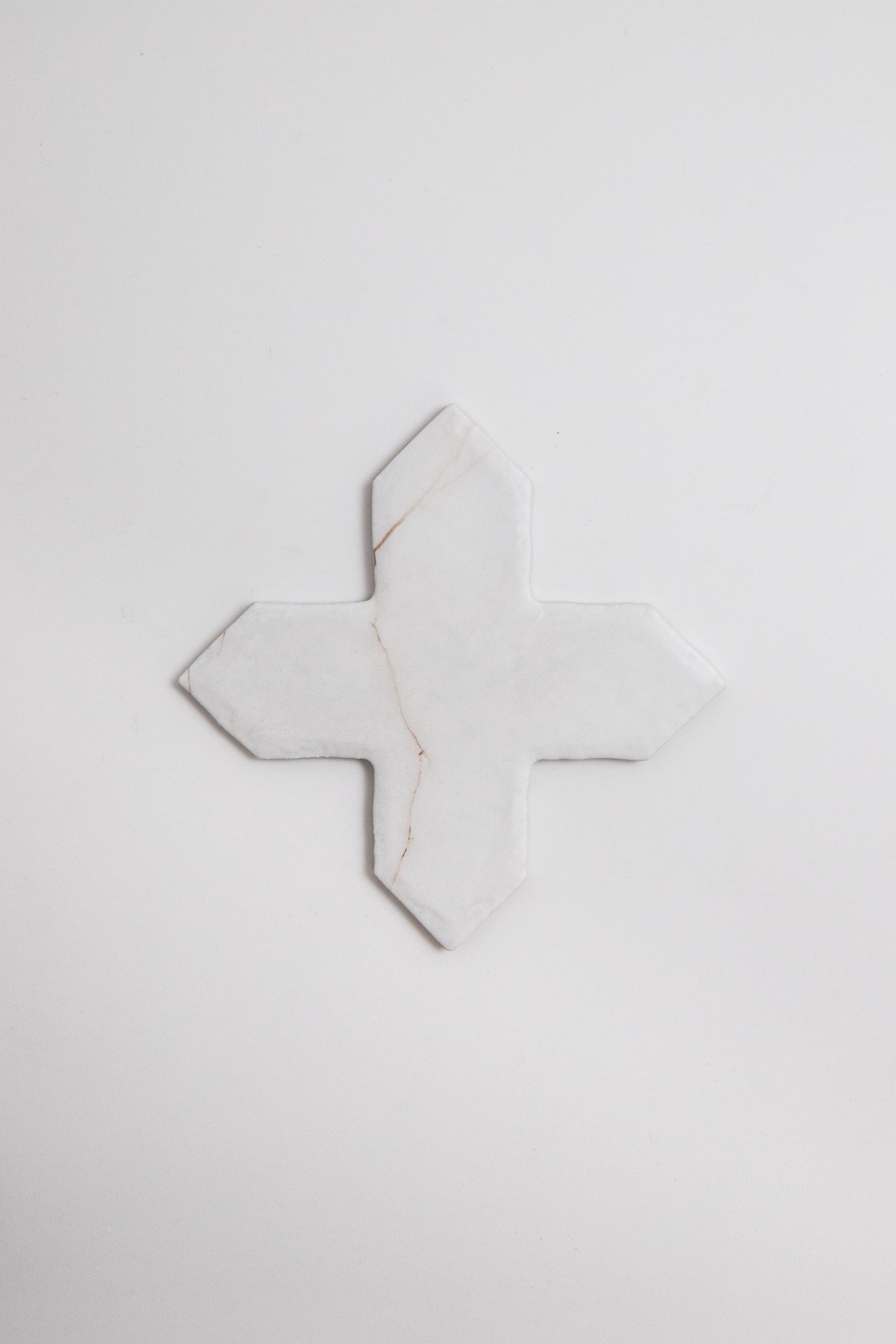 Tosca Calacatta Soft Cross-Star tile